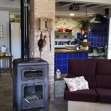 Holiday home Cal Camilo Duesaigues